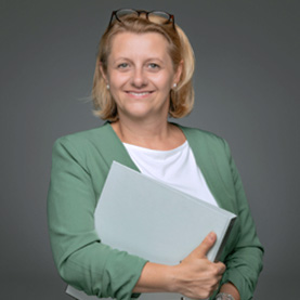 Cordula aus dem Verwaltungsteam